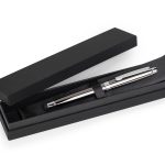 ARON, metalna "touch" hemijska olovka u poklon kutiji, sjajni tamni metal (gun)